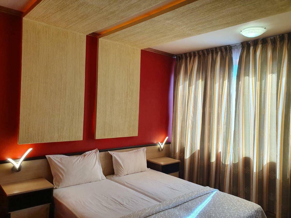 Hotel Gabi พลอฟดิฟ ภายนอก รูปภาพ